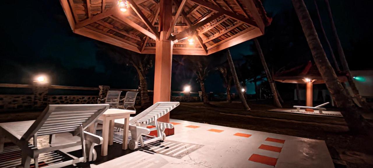 אהנגאמה Nu-Vin Beach Hotel מראה חיצוני תמונה